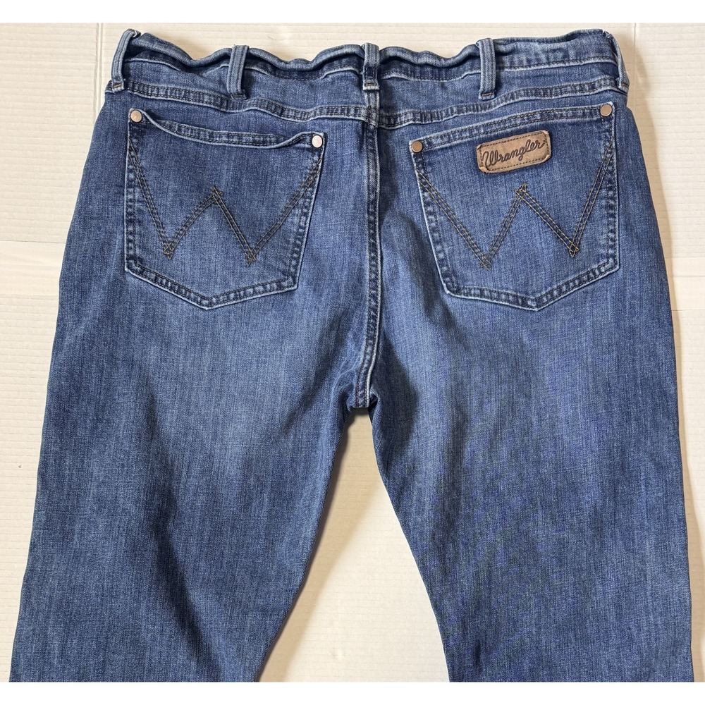 WRANGLER RETRO - Men's Denim Jeans - Slim Fit Bootcut Blue 77MWZGR - Size 36x30